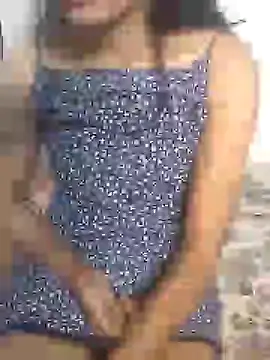 Snapshot of Aaliyalove1 chatting on 1, 2, 2025 Aaliyalove1 online show from 1, 2, 2025