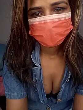 Snapshot of Aaliyalove1 chatting on 8, 3, 2025 Aaliyalove1 online show from 8, 3, 2025