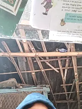 Skinny Bigass 23 online show from 2, 1, 2025