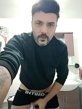 hot man eray online show from 2, 11, 2025