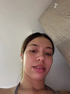 Snapshot of Aaliyah_Salma chatting on 8, 8, 2026 Aaliyah Salma online show from 8, 8, 2026