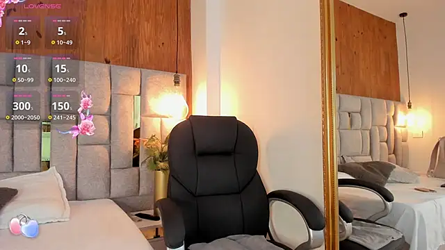 Saori newman online show from 19, 9, 2025