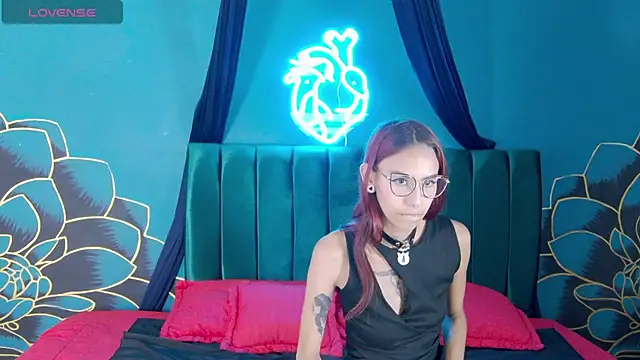 Lunamistyc online show from 1, 10, 2025