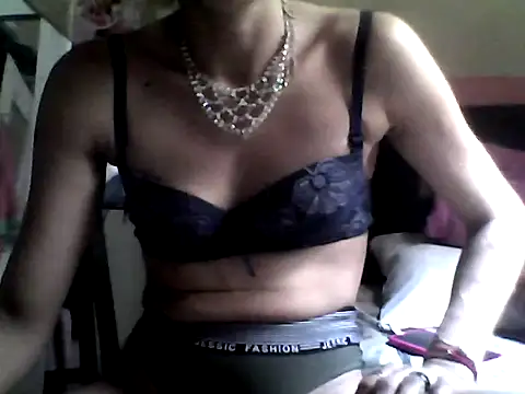 ariana crazzy online show from 4, 3, 2025