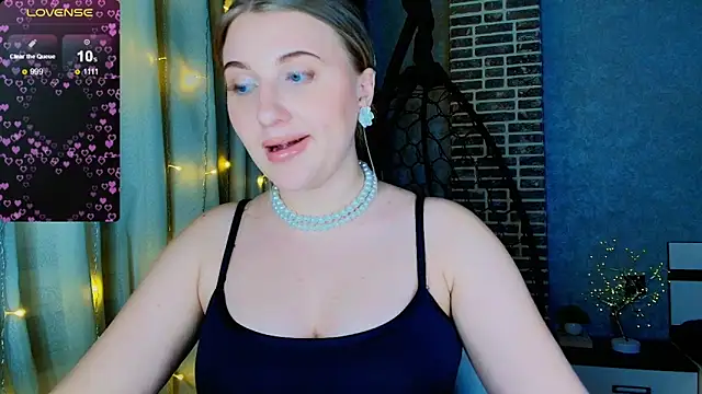 Evacadooo online show from 22, 11, 2025