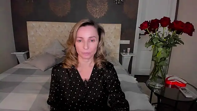 Snapshot of AllisonWilliams chatting on 20, 2, 2026 AllisonWilliams online show from 20, 2, 2026