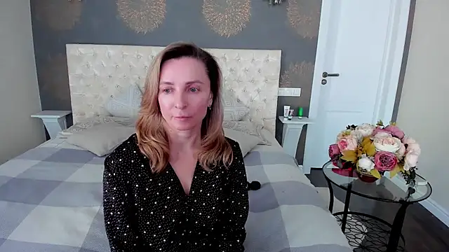 Snapshot of AllisonWilliams chatting on 28, 3, 2026 AllisonWilliams online show from 28, 3, 2026