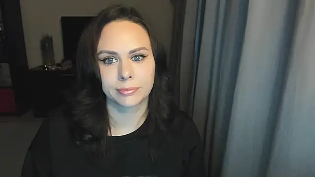 MollyCheiz online show from 27, 10, 2025