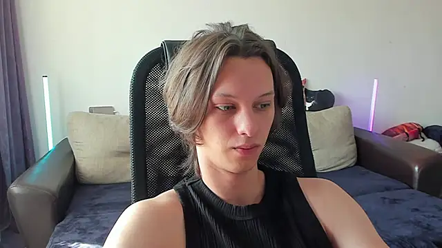 Snapshot of Ostin_meow chatting on 13, 6, 2026 Ostin meow online show from 13, 6, 2026