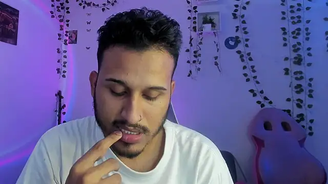 Raf brunette online show from 5, 12, 2024