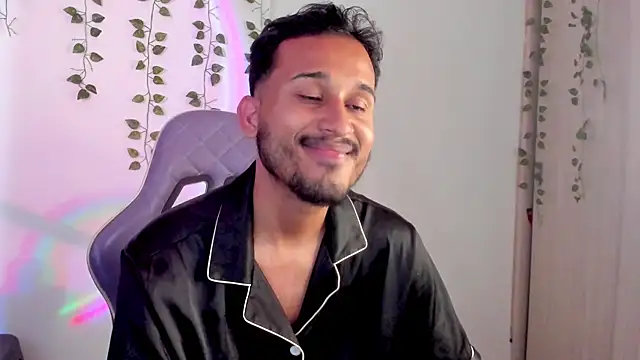 Raf brunette online show from 28, 9, 2025