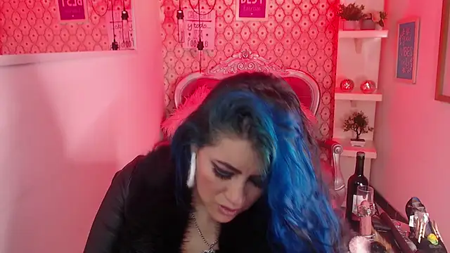 scarleth blue online show from 9, 9, 2025