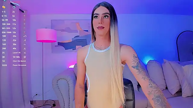 Snapshot of Ashley_Reminton chatting on 7, 1, 2025 Ashley Reminton online show from 7, 1, 2025