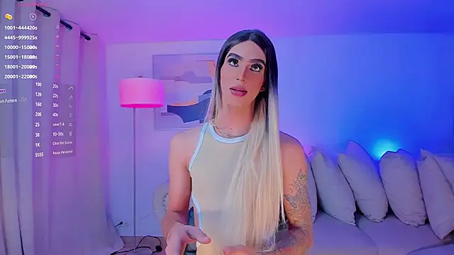 Snapshot of Ashley_Reminton chatting on 7, 1, 2025 Ashley Reminton online show from 7, 1, 2025