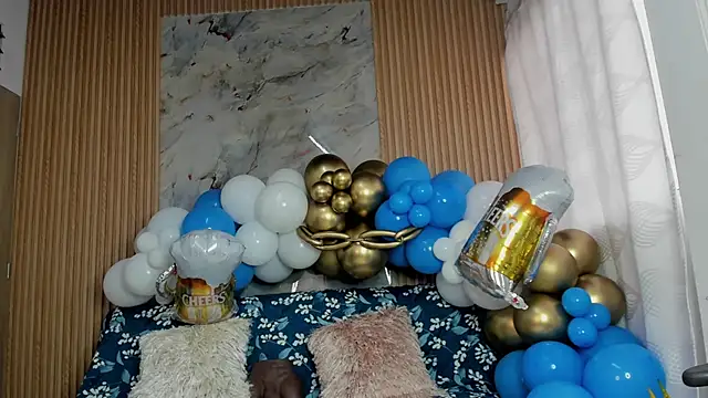 Any topless online show from 8, 10, 2025