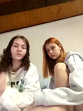 ella grays online show from 2, 2, 2025