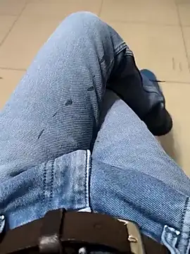 Snapshot of faaseel chatting on 9, 3, 2025 faaseel online show from 9, 3, 2025