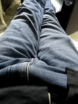 Snapshot of faaseel chatting on 9, 3, 2025 faaseel online show from 9, 3, 2025