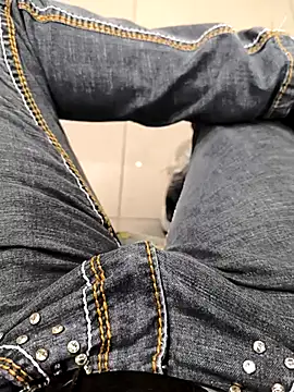 Snapshot of faaseel chatting on 29, 10, 2025 faaseel online show from 29, 10, 2025