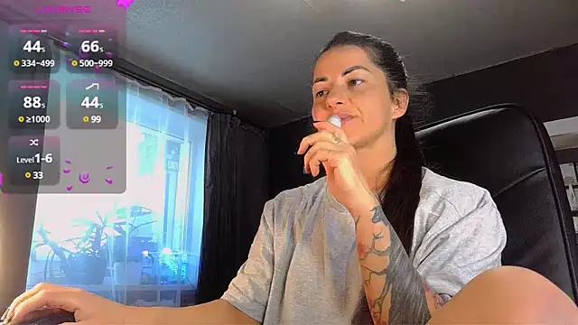 Snapshot of Aria_Dl chatting on 12, 2, 2025 Aria Dl online show from 12, 2, 2025