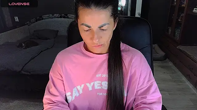 Snapshot of Aria_Dl chatting on 1, 10, 2025 Aria Dl online show from 1, 10, 2025