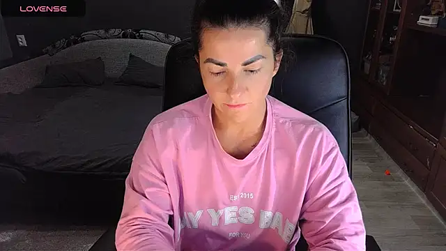 Snapshot of Aria_Dl chatting on 28, 10, 2025 Aria Dl online show from 28, 10, 2025