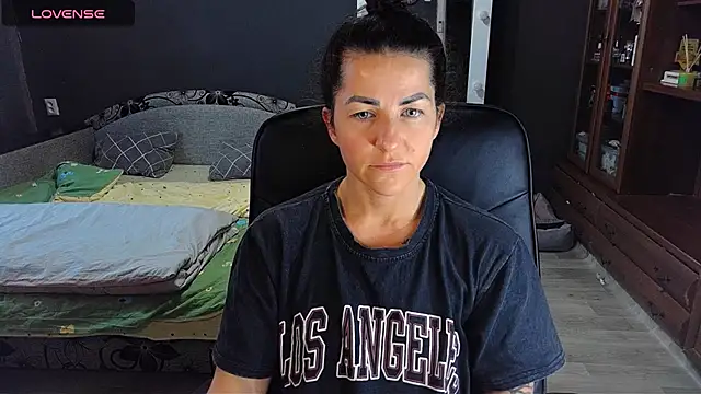 Aria Dl online show from 18, 4, 2026