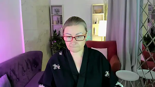 AlexandraKind online show from 11, 11, 2025