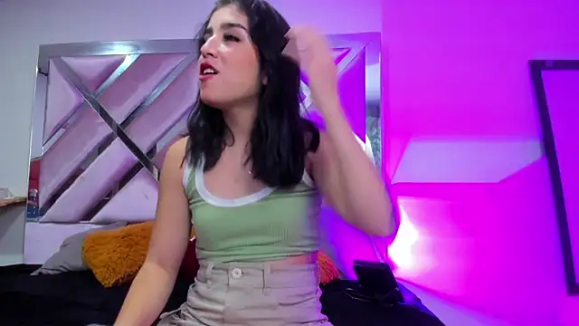 Snapshot of Violeett chatting on 21, 12, 2024 Violeett online show from 21, 12, 2024