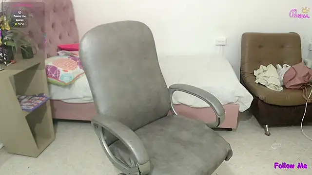 Snapshot of elly_willis chatting on 6, 7, 2026 elly willis online show from 6, 7, 2026