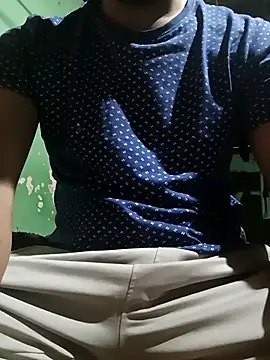 Snapshot of Vignesh3246 chatting on 2, 10, 2025 Vignesh3246 online show from 2, 10, 2025