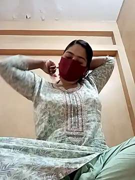 Magical Girl- online show from 12, 2, 2025