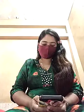 Magical Girl- online show from 28, 2, 2025