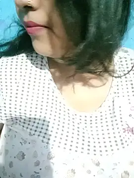 Love-Veronica online show from 10, 7, 2026