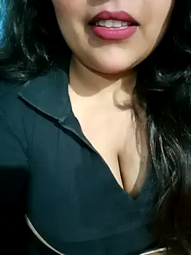 Love-Veronica online show from 28, 7, 2026