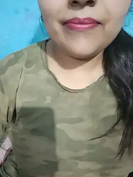 Love-Veronica online show from 31, 7, 2026