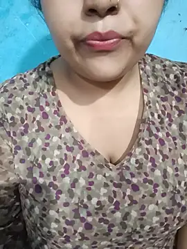 Love-Veronica online show from 4, 8, 2026