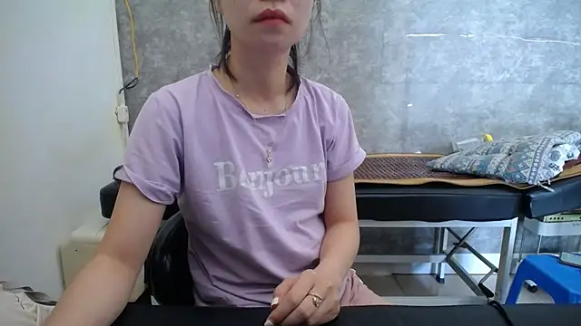 HotQueen online show from 12, 9, 2025