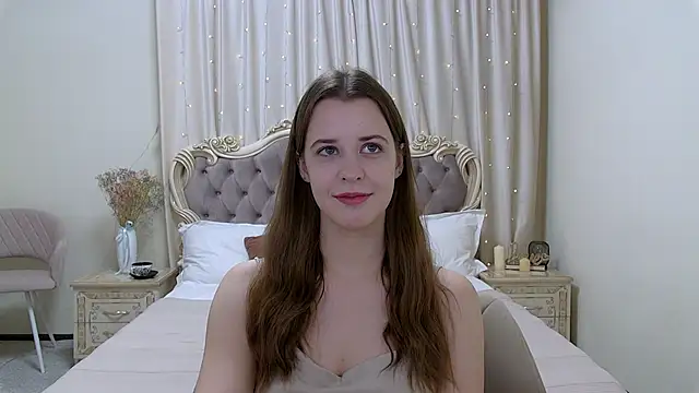 AgataAisitt online show from 2, 2, 2025