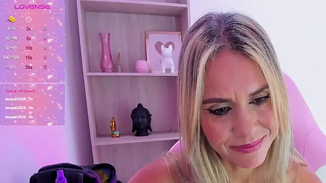 Evangeline johns online show from 13, 3, 2025