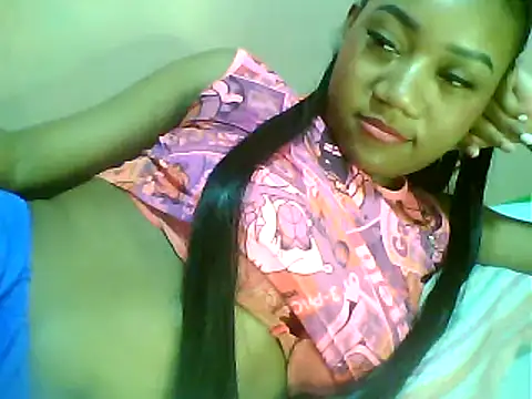 Snapshot of Fariana01 chatting on 13, 2, 2025 Fariana01 online show from 13, 2, 2025