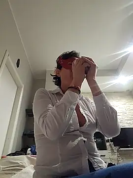 Snapshot of Vagabondainnamorata chatting on 21, 3, 2026 Vagabondainnamorata online show from 21, 3, 2026