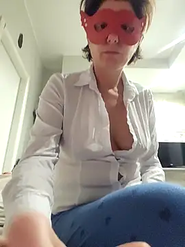 Snapshot of Vagabondainnamorata chatting on 25, 3, 2026 Vagabondainnamorata online show from 25, 3, 2026