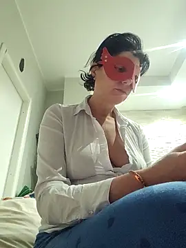 Snapshot of Vagabondainnamorata chatting on 5, 4, 2026 Vagabondainnamorata online show from 5, 4, 2026