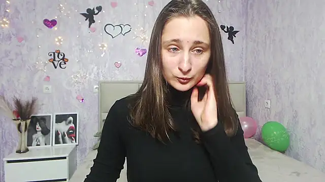 MichelLeee online show from 4, 2, 2025