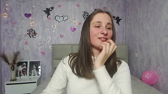 MichelLeee online show from 7, 2, 2025