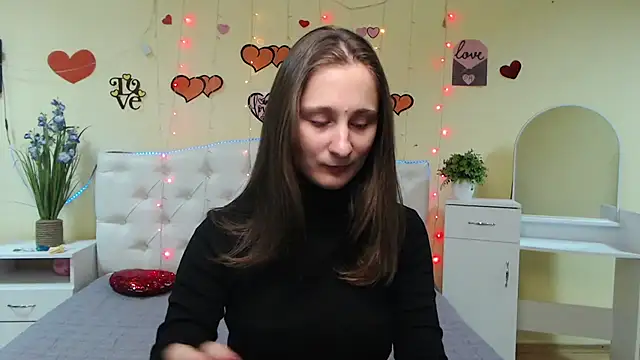 MichelLeee online show from 12, 2, 2025