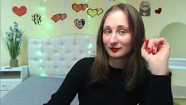 MichelLeee online show from 10, 3, 2025