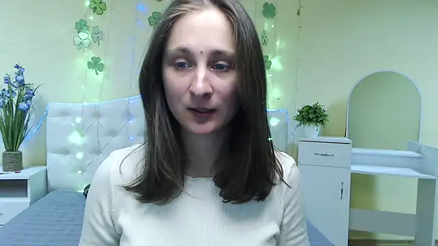 MichelLeee online show from 14, 3, 2025