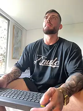 DimitriSullivan  online show from 25, 2, 2026